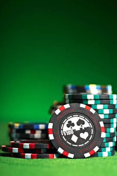 Push Gaming slot title interface on bosmuda77 mobile app showing reel layout and balance display